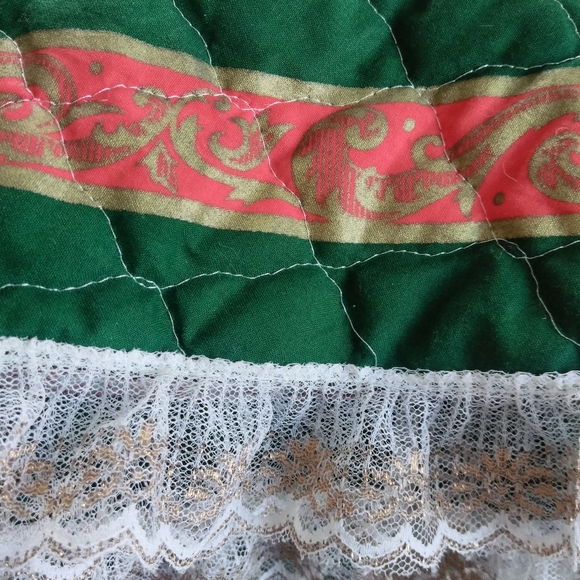 Handmade Christmas Tree Skirt - Picture 3 of 4